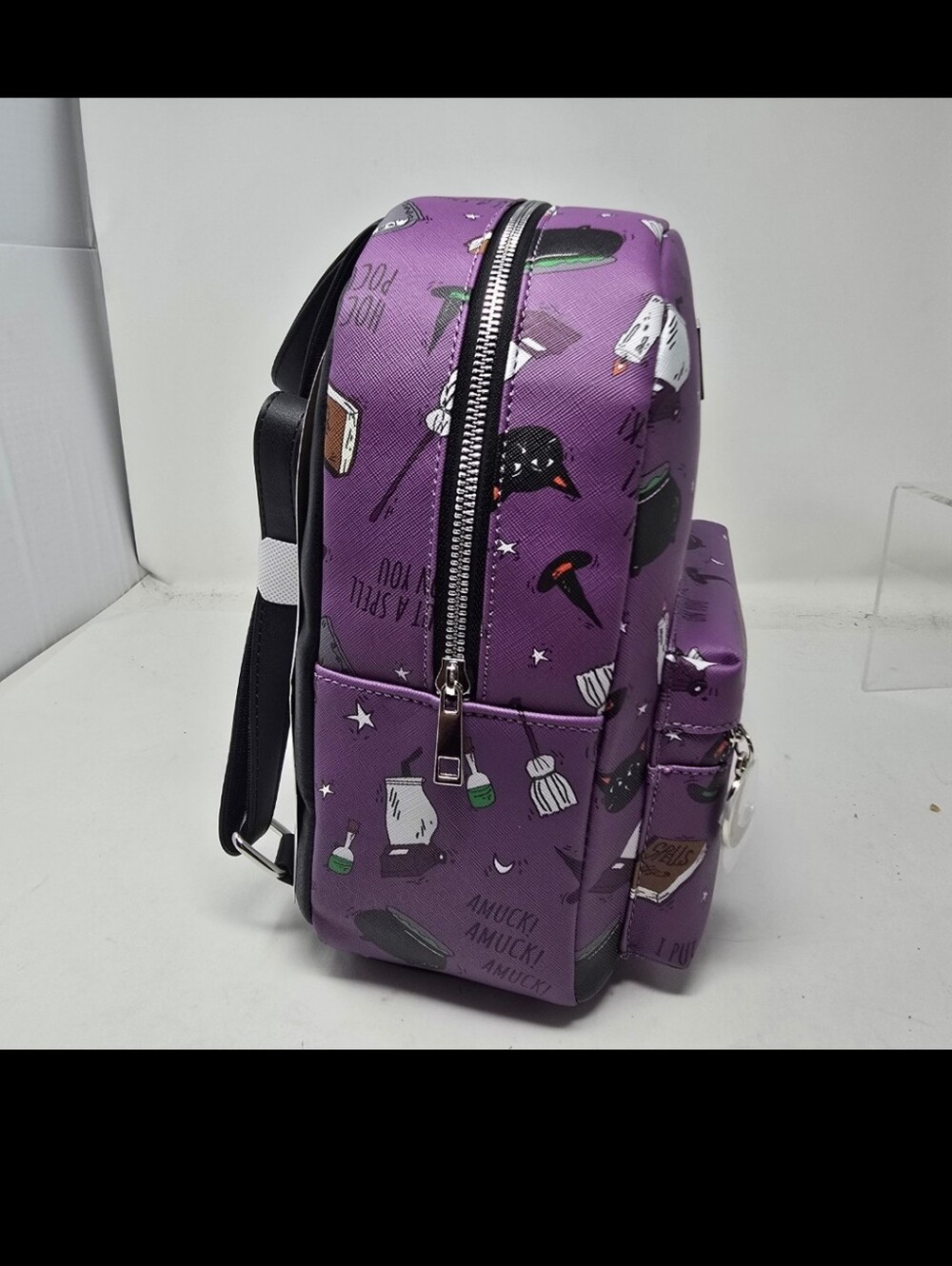 NWT Disney Bioworld Hocus Pocus Icons Mini Backpack Purple Black Movie - Picture 2 of 10